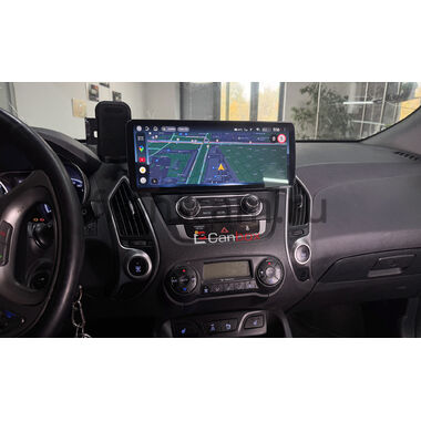 Mercedes-Benz V (w447) 2020-2026 Teyes CC4 Pro 12.3 8/128 Split System RM-1242 на Android 13 (4G-SIM, DSP, QLed)