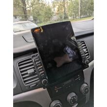 Canbox M-Line 5610 (Tesla style) 9.7 дюймов 2/32 на Android 10 (4G-SIM, DSP, QLed)
